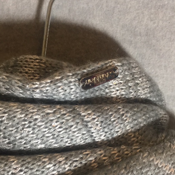 CALVIN KLEIN Buttery Soft Sweater-Knit Infinity Tiny Sequins & Metallic Threads - Picture 3 of 16